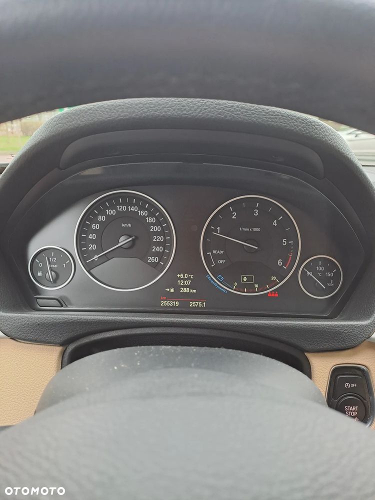 BMW Seria 3 320d - 17