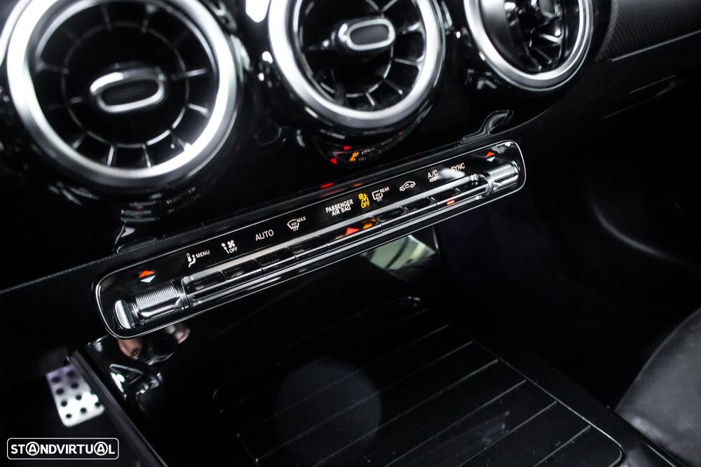 Mercedes-Benz A 180 d AMG Line Aut. - 26