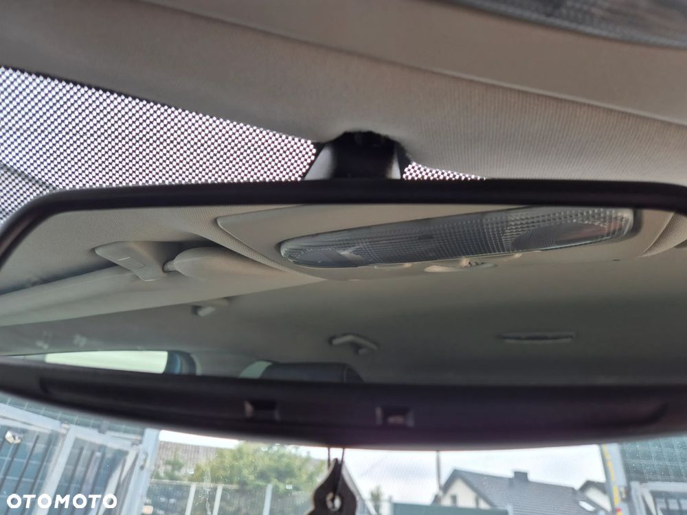 Ford Kuga 2.0 TDCi 2x4 Titanium - 20