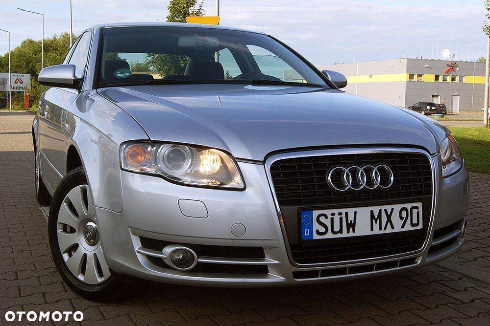 Audi A4 Limousine - 13