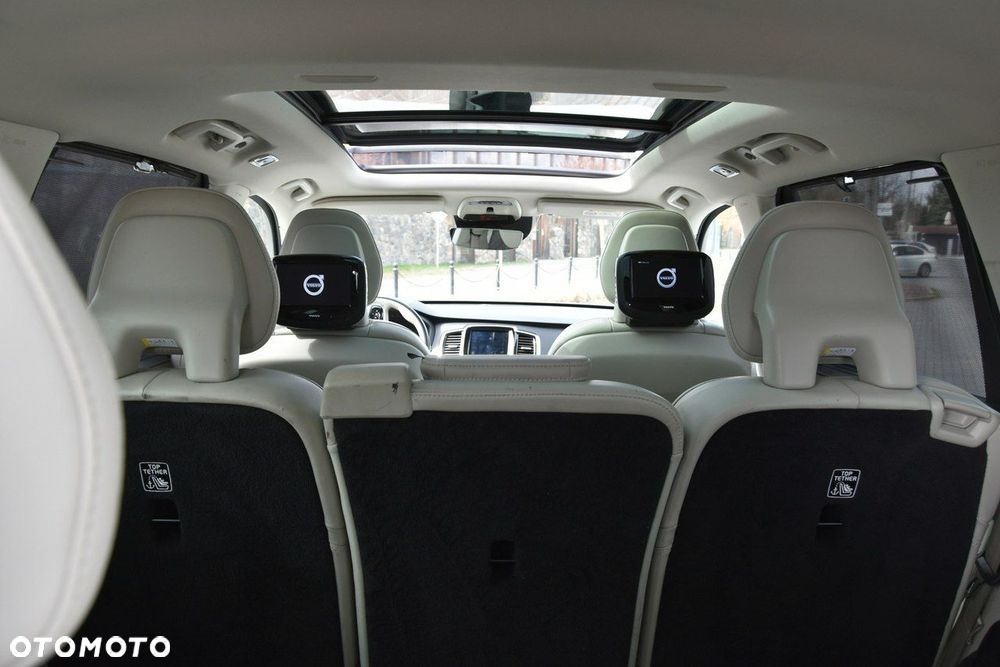 Volvo XC 90 - 36