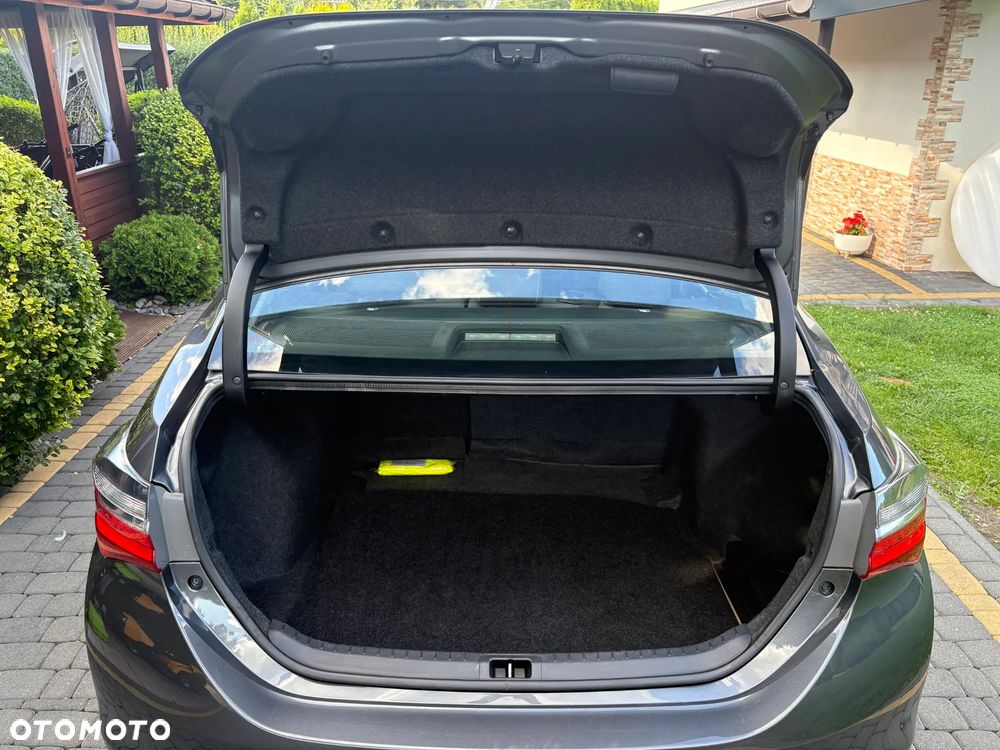 Toyota Corolla 1.6 Active - 13