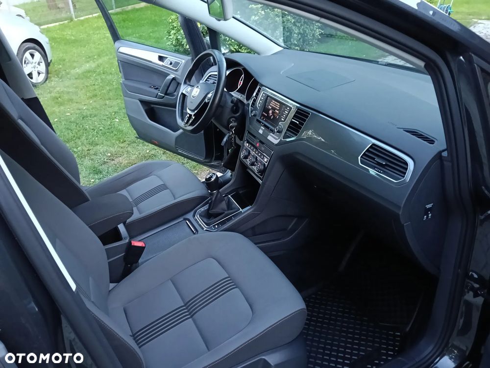 Volkswagen Golf Sportsvan - 24