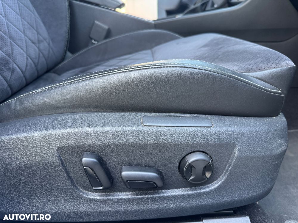 Skoda Superb 2.0 TDI DSG Premium Edition - 31