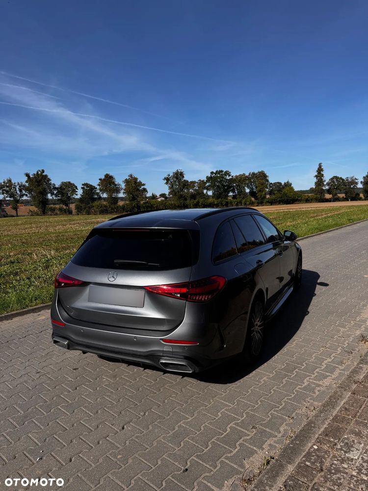Mercedes-Benz Klasa C 220 d mHEV AMG - 3