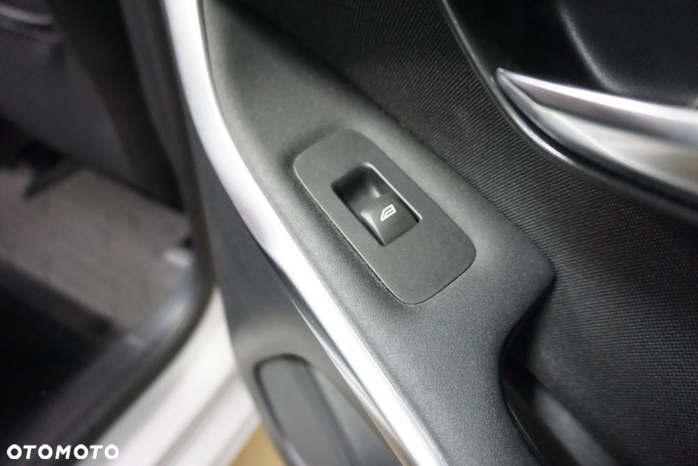 Volvo V40 D2 Geartronic Kinetic - 27