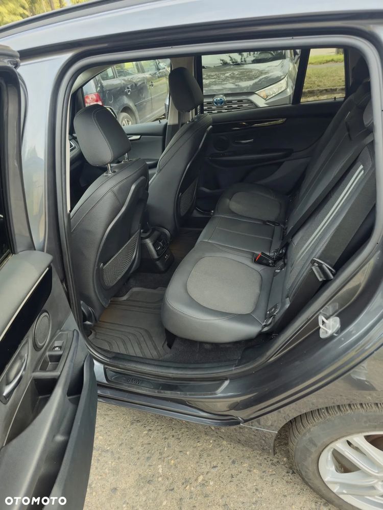 BMW Seria 2 218d GT Sport Line - 8