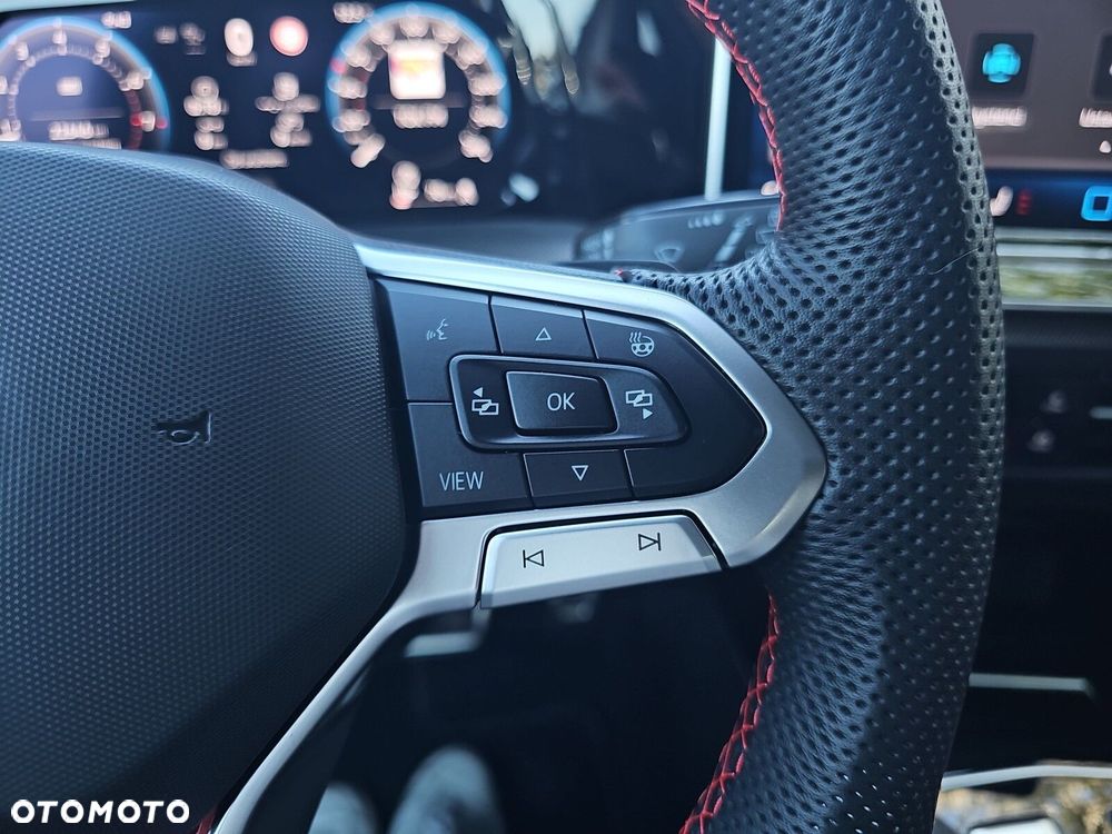 Volkswagen Golf - 26