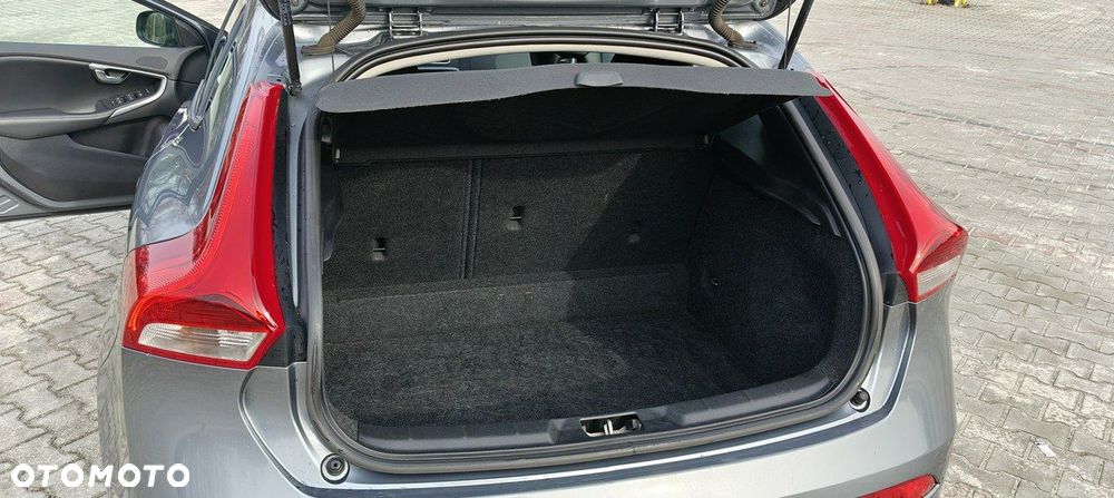 Volvo V40 D2 Kinetic - 22