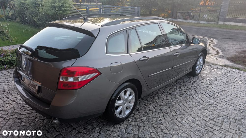 Renault Laguna 2.0 DCi SL Tech Run - 11