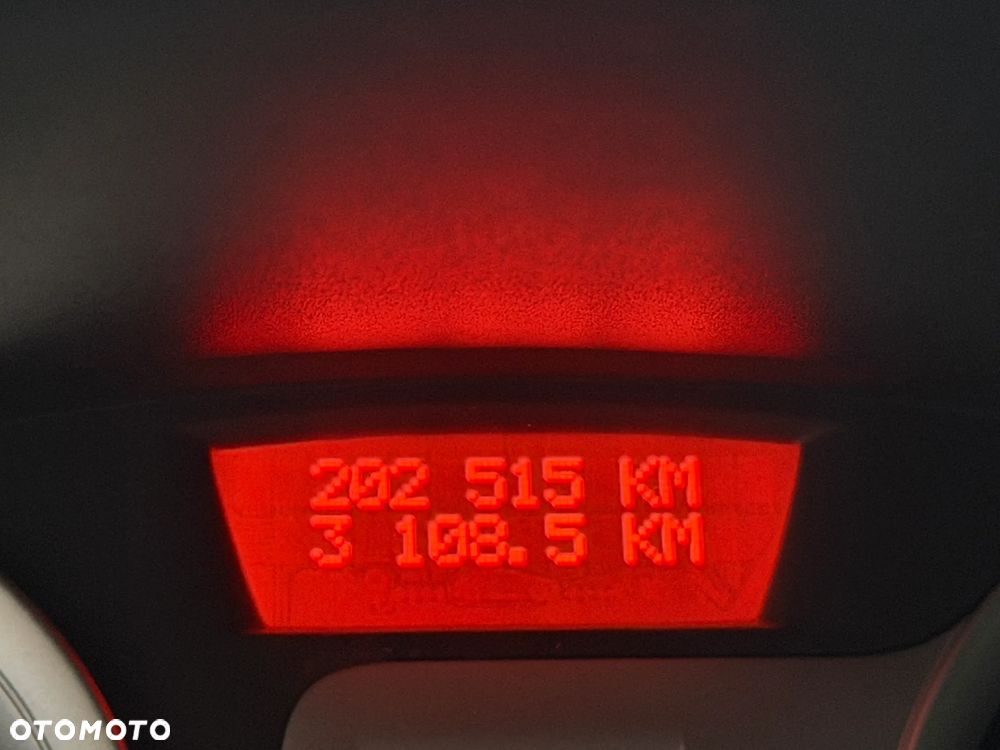 Renault Clio 1.2 16V Expression - 13