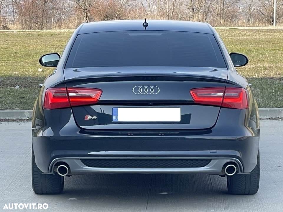 Audi A6 - 6