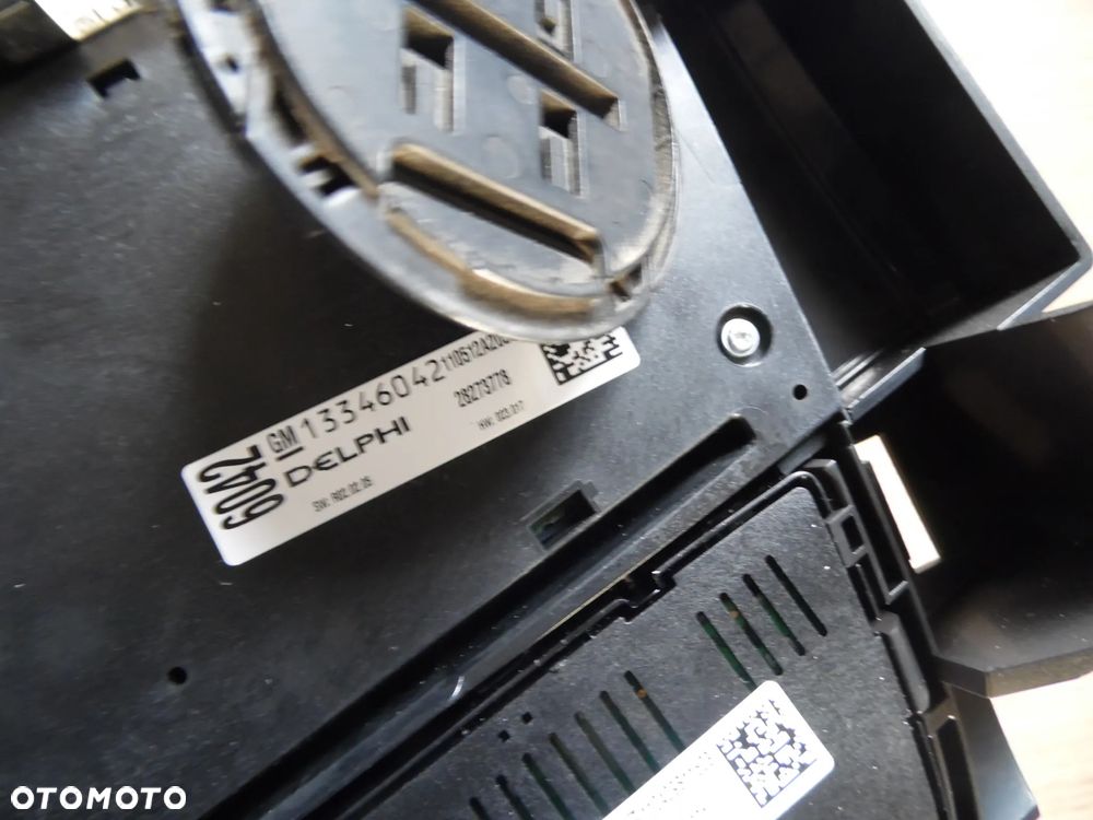 Panel Radia klimatyzacji Opel Meriva B 13346042 brąz - 3