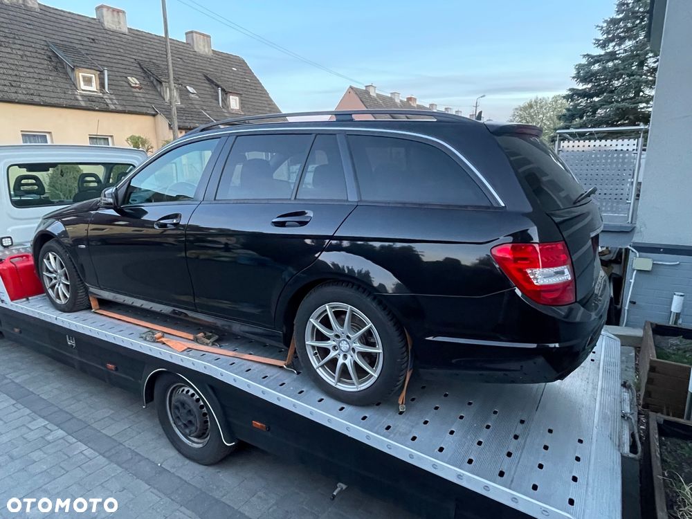 Mercedes-Benz Klasa C 180 BlueEFFICIENCY 7G-TRONIC - 12