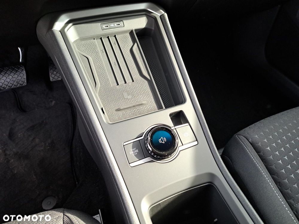 Volkswagen T-Roc 1.5 eTSI Life DSG - 24