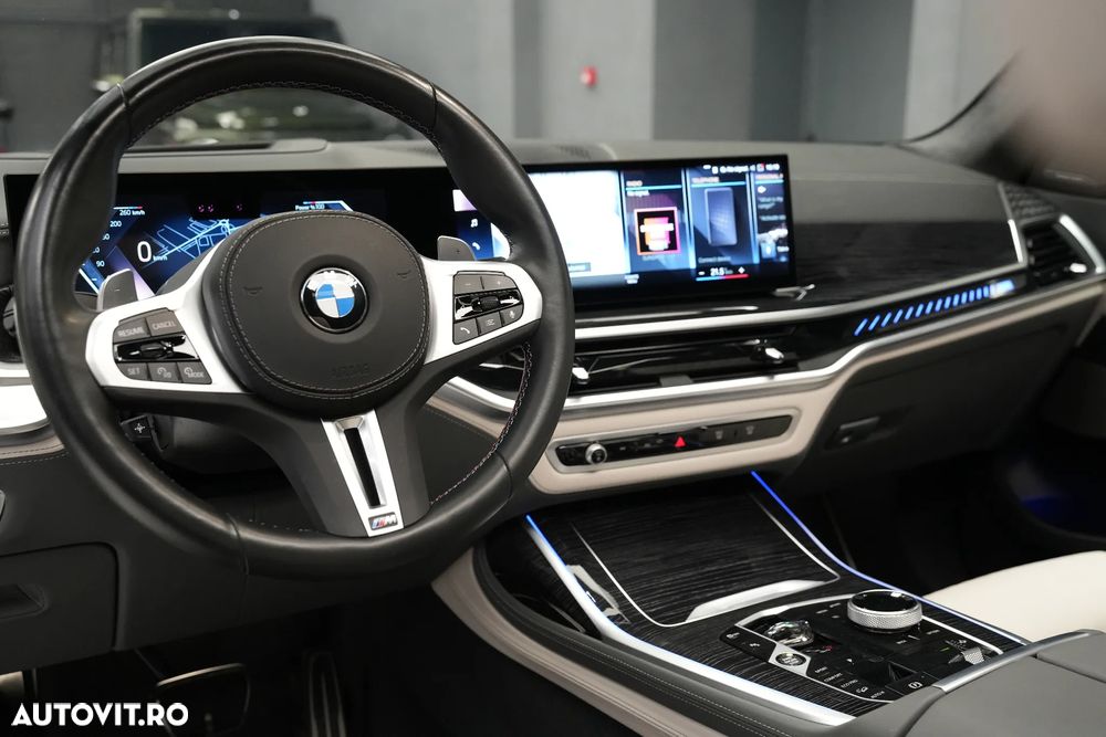 BMW X7 M60i xDrive AT MHEV - 14