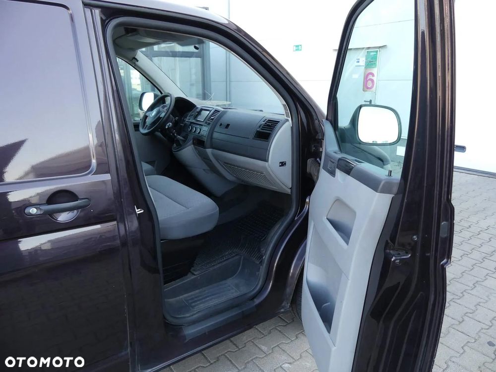 Volkswagen TRANSPORTER 2.0 TDI FURGON - 6