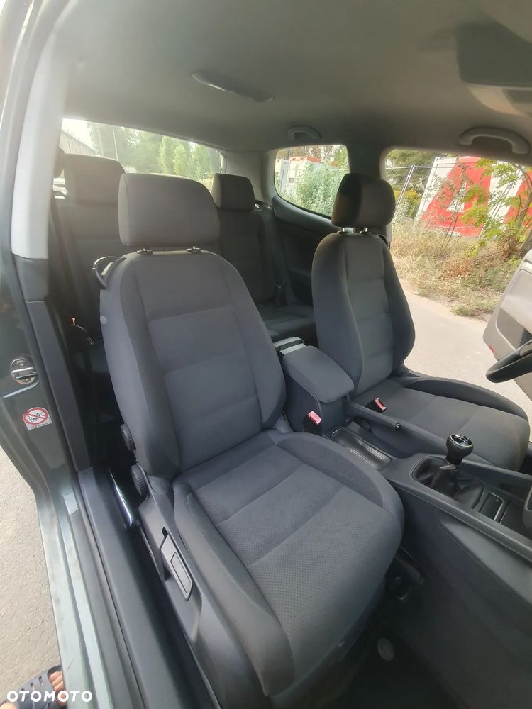 Volkswagen Golf 1.6 FSI Trendline - 11