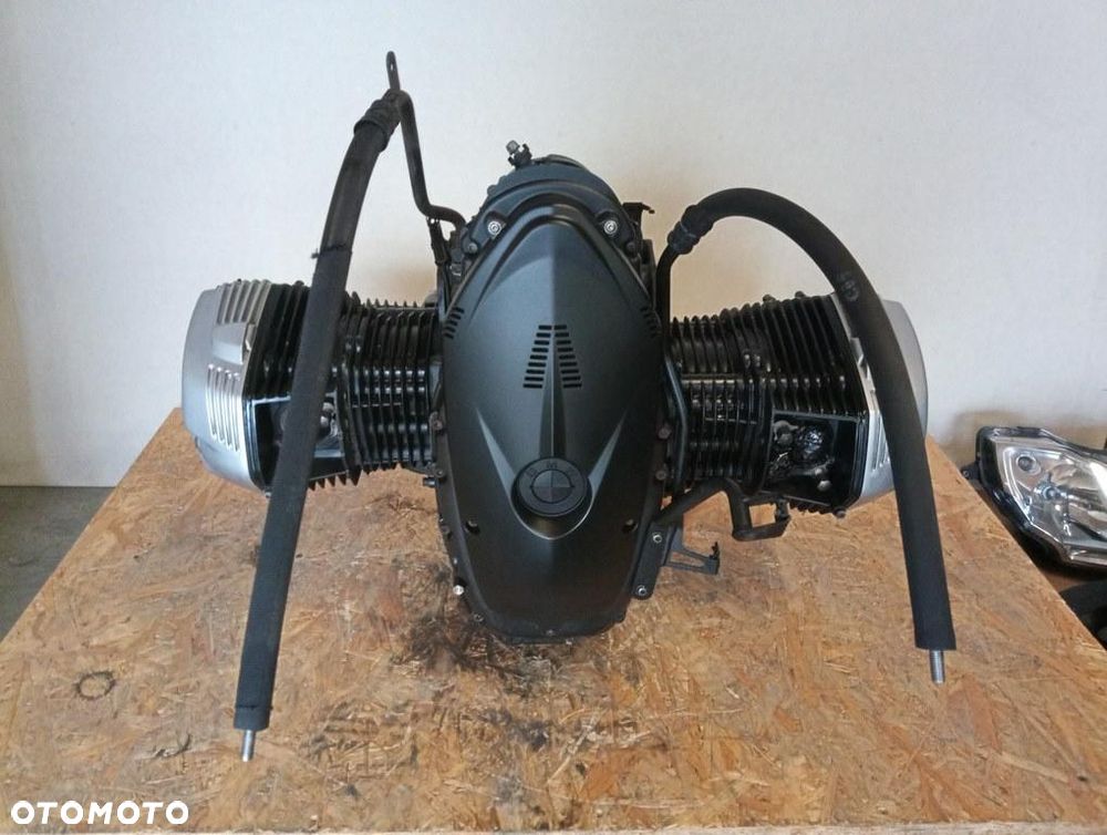 Silnik kompletny skrzynia biegów BMW R 1200RT K26 10-14r   PN. 11007716691Silnik kompletny skrzynia biegów BMW R 1200RT K26 10-14r   PN. 11007716691 - 1