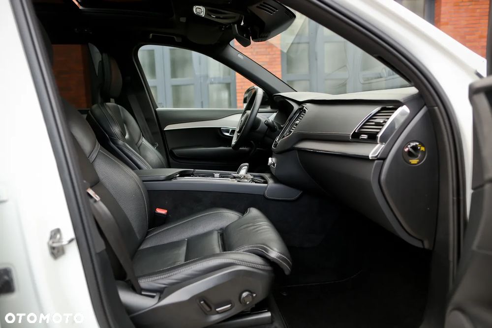 Volvo XC 90 B5 D AWD Geartronic RDesign - 26