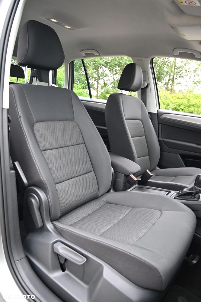 Volkswagen Golf Sportsvan - 35