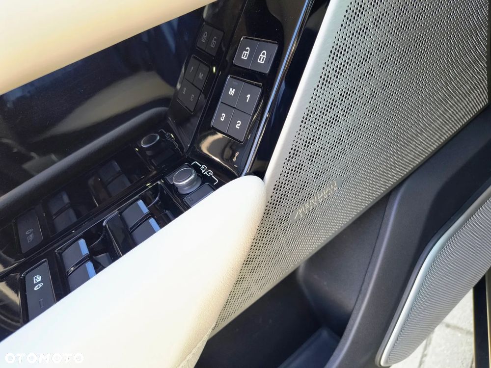 Land Rover Range Rover Velar 3.0 P400 mHEV R-Dynamic SE - 36