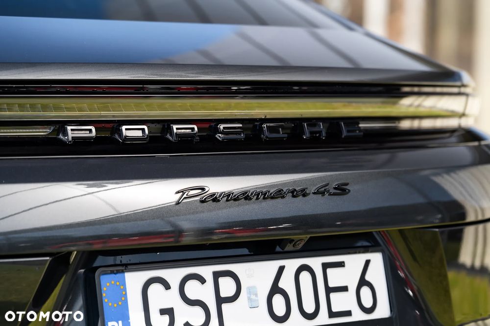 Porsche Panamera - 28