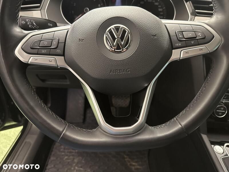 Volkswagen Passat 2.0 TSI Business DSG - 13