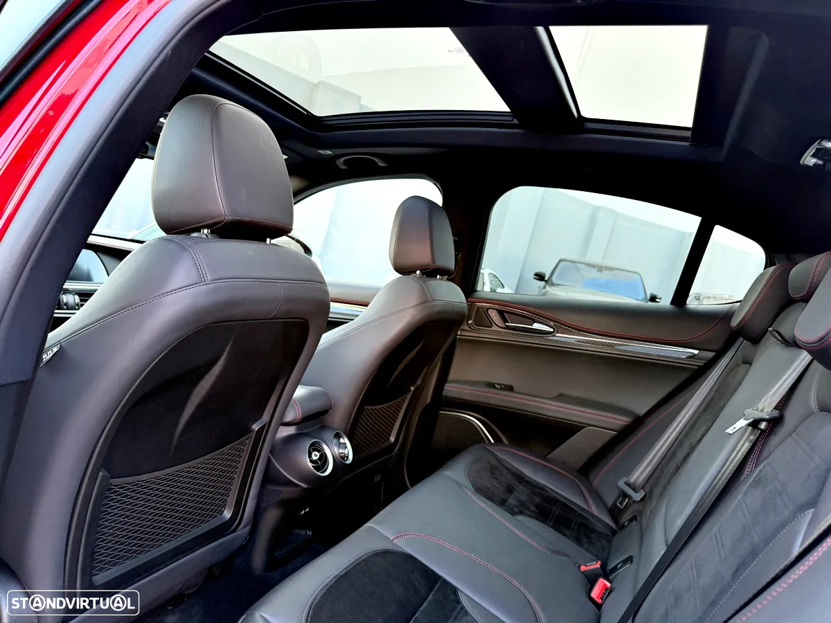 Alfa Romeo Stelvio 2.9 T Quadrifoglio Q4 - 37