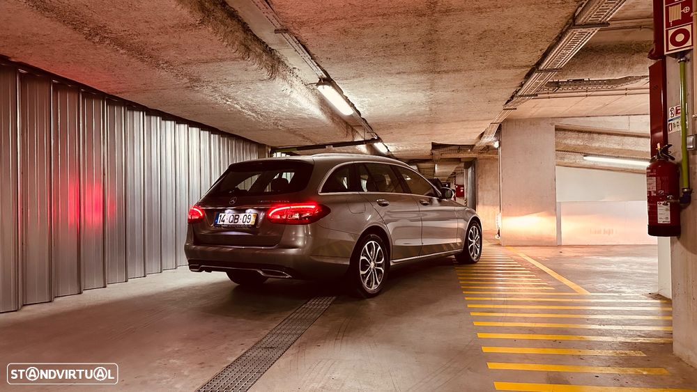 Mercedes-Benz C 300 BlueTEC Hybrid - 11