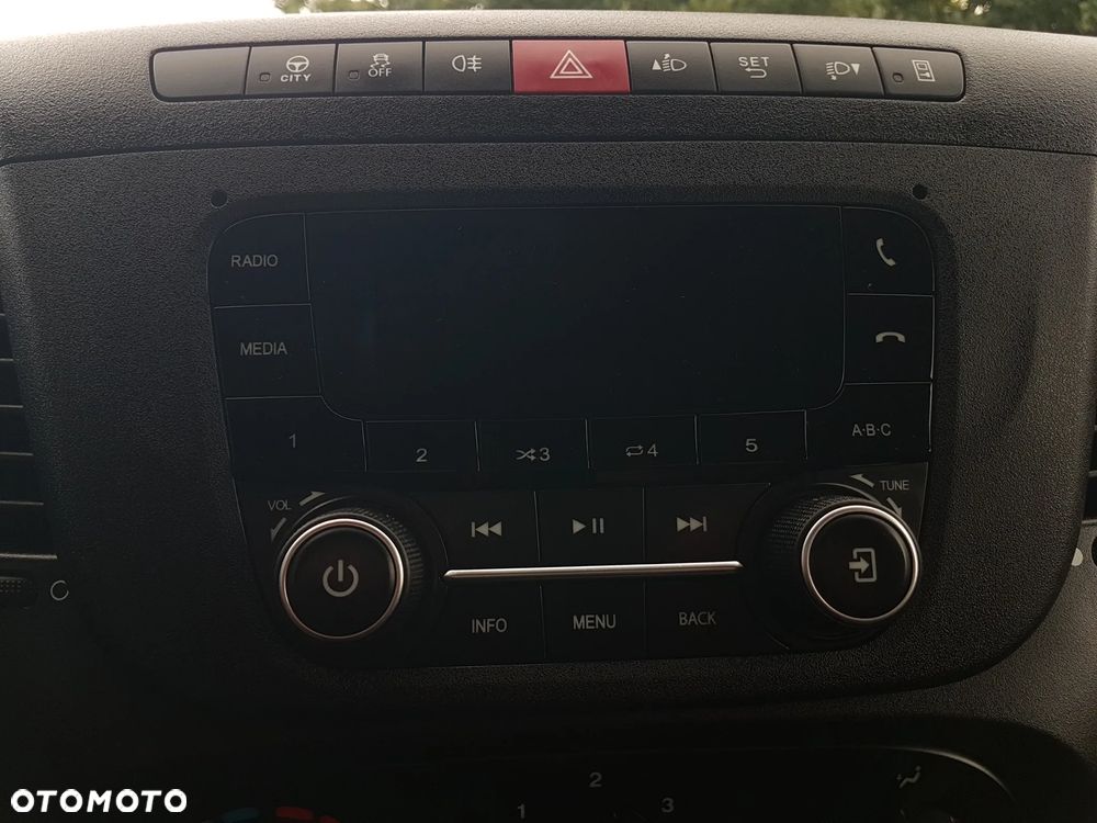 Iveco DAILY WINDA 8EP KONTENER KLIMA 4,20x2,10x2,03 KRAJOWY 35S16  3,0-160KM MANUAL 6-BIEGÓW - 36