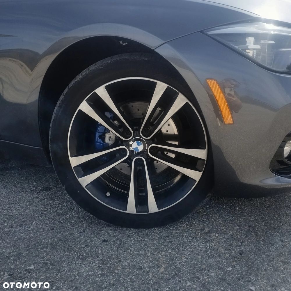 BMW Seria 3 330i GPF xDrive - 10