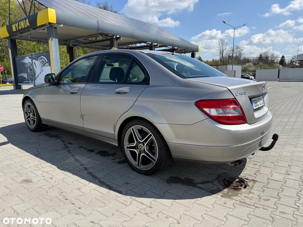 Mercedes-Benz Klasa C 180 Kompressor Automatik Classic - 2