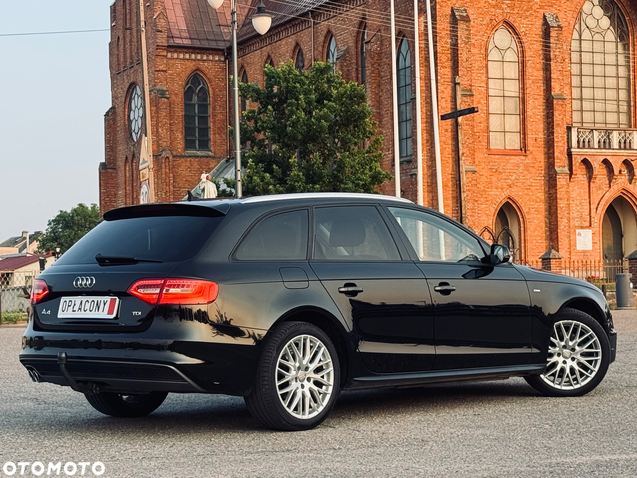 Audi A4 Avant 2.0 TDI DPF clean diesel multitronic S line Sportpaket - 4