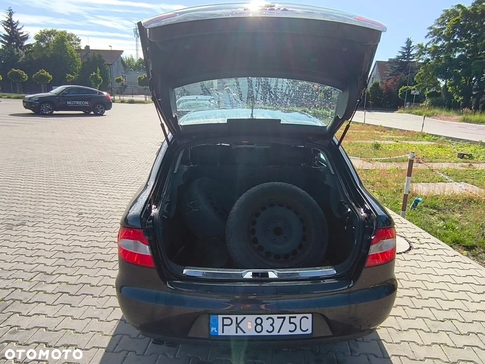Skoda Superb 2.0 TDI Ambition DSG - 7
