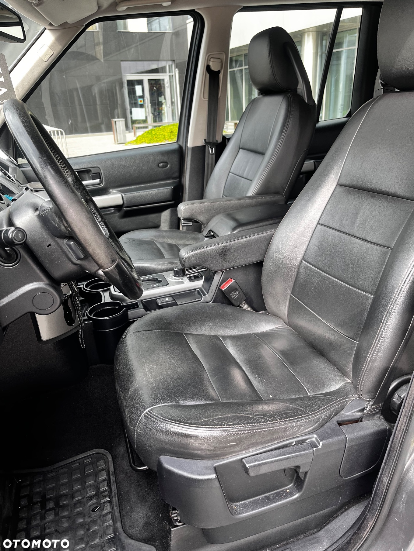 Land Rover Discovery IV 2.7D V6 SE - 21