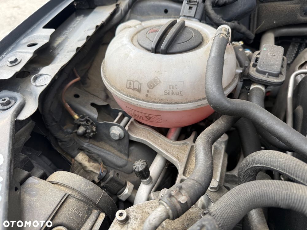 Volkswagen Golf - 17