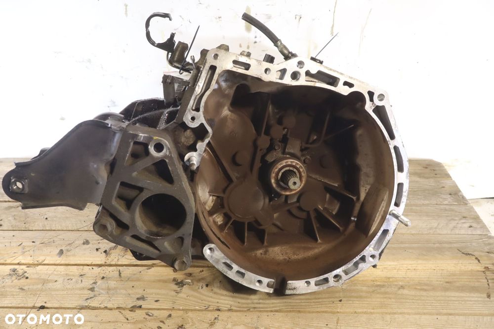 skrzynia biegów 5 biegowa - 1