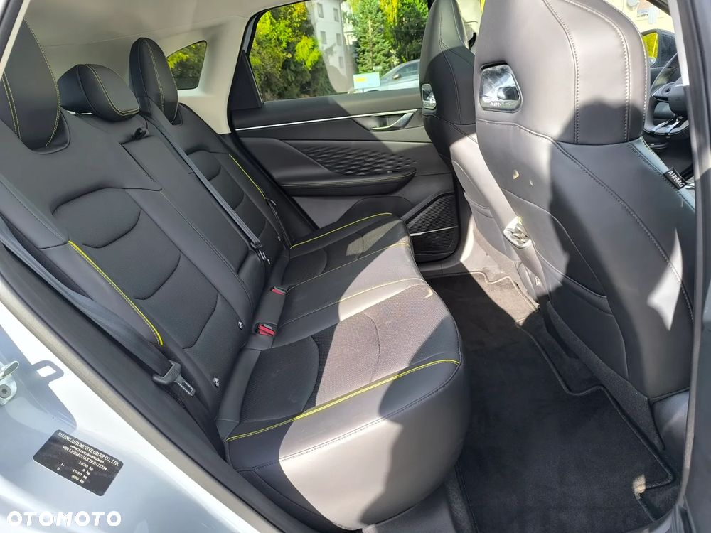 BAIC 5 1.5T Luxury DCT - 13