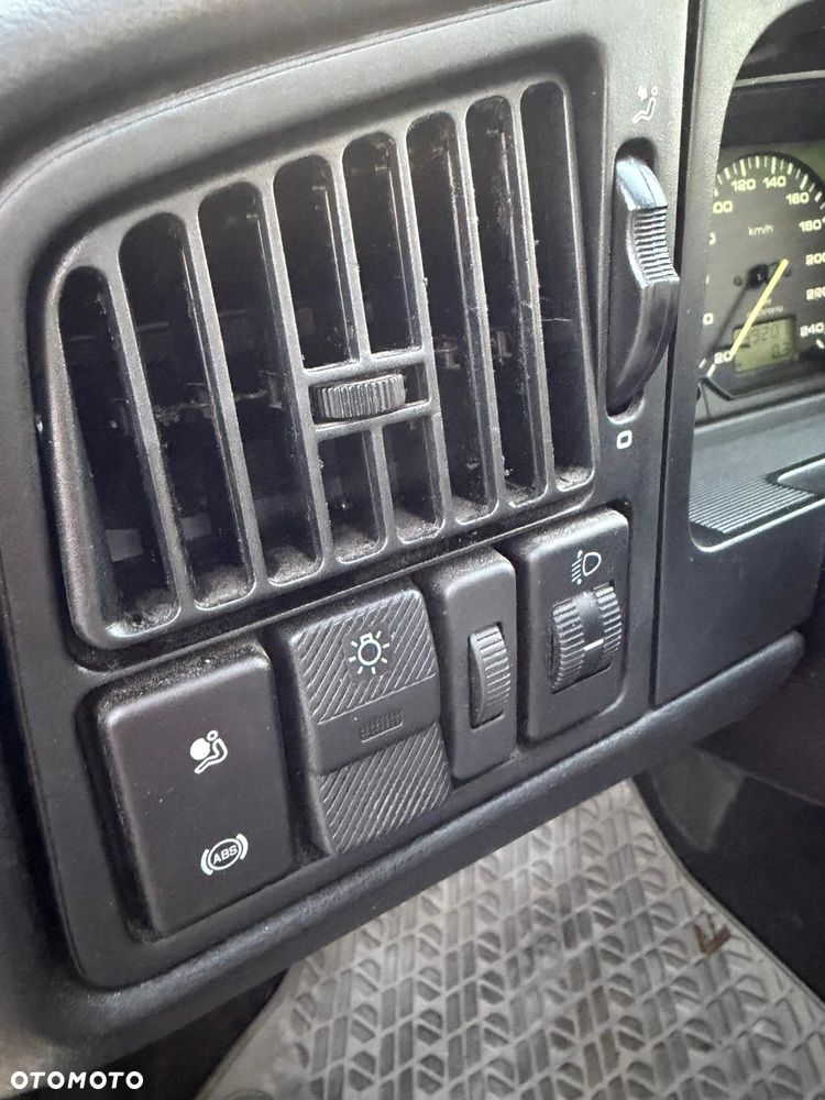 Volkswagen Passat - 21