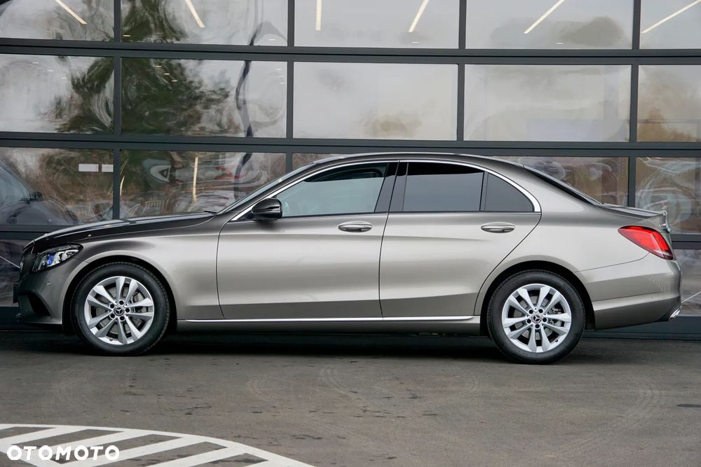 Mercedes-Benz Klasa C 300 9G-TRONIC Avantgarde - 9