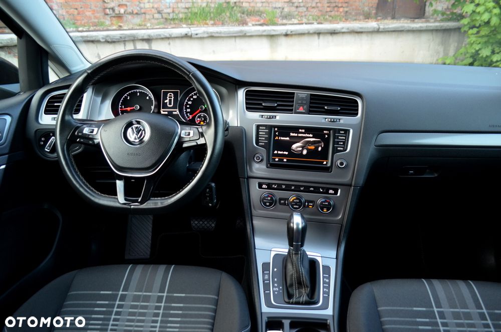 Volkswagen Golf 2.0 TDI BlueMotion Technology DSG Lounge - 8