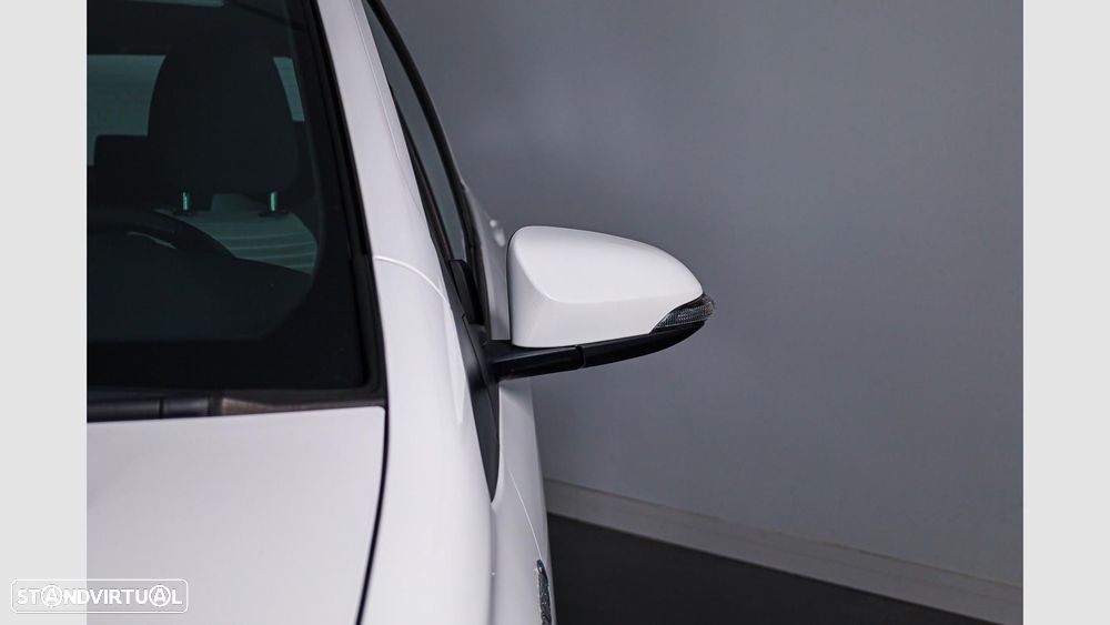 Toyota Yaris — fotografia 5