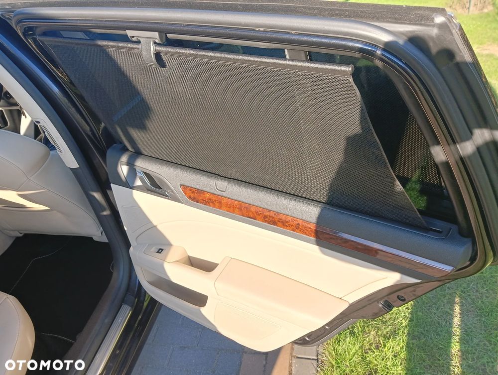 Skoda Superb 2.0 TDI DSG Elegance - 28