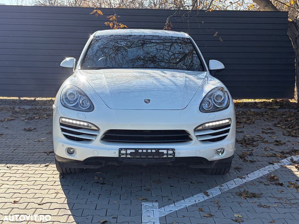 Porsche Cayenne 3.0 L V6 - 5