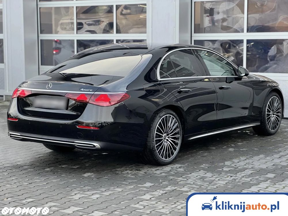 Mercedes-Benz Klasa E 220 d mHEV 4-Matic Exclusive 9G-Tronic - 2