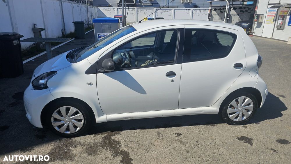 Toyota Aygo 1.0 Luna - 4