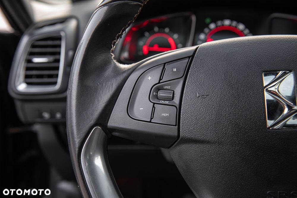 Citroën DS5 BlueHDi 180 EAT6 Limited Edition 1955 - 23