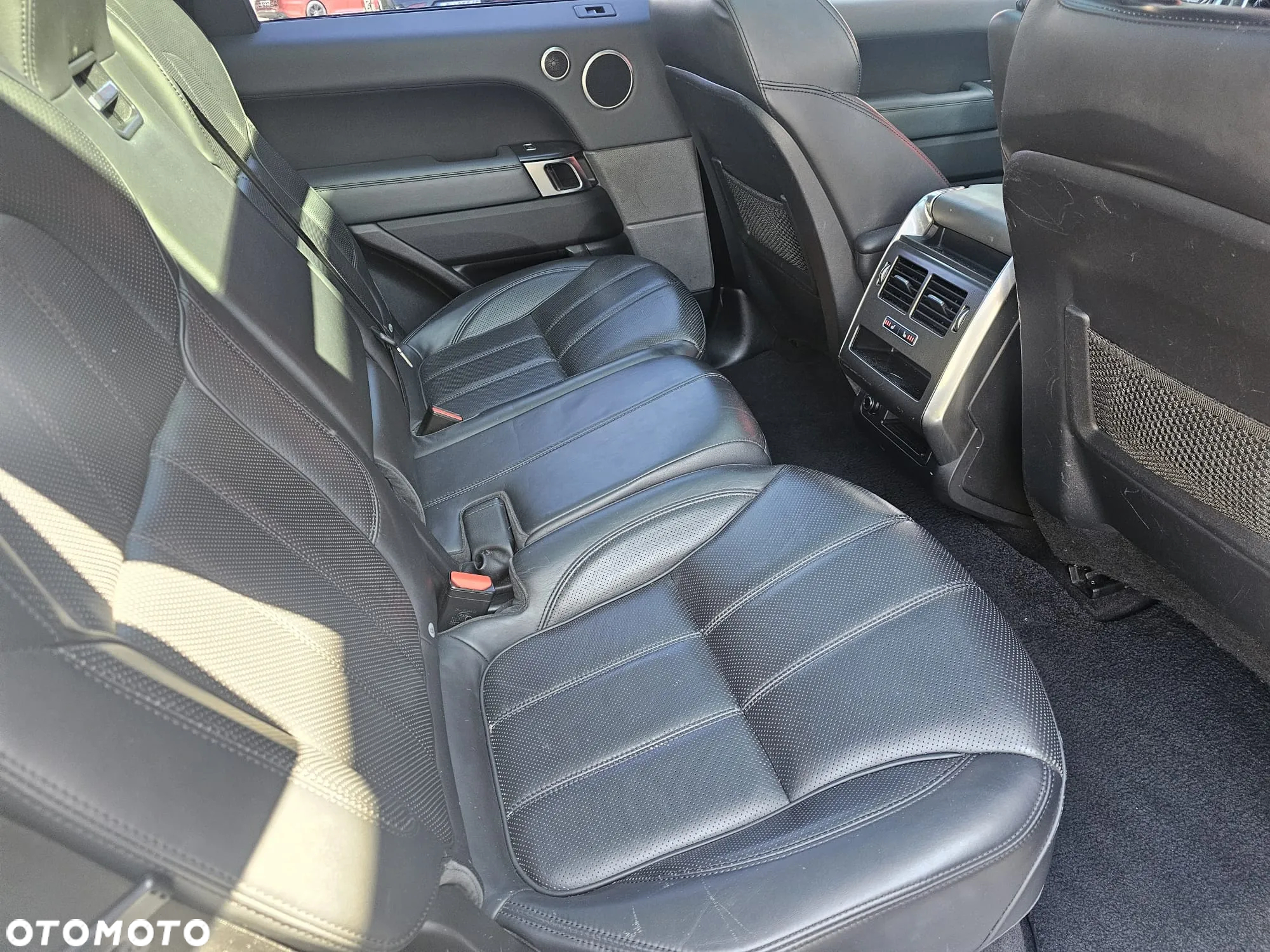 Land Rover Range Rover Sport SDV6 HSE Dynamic - 24