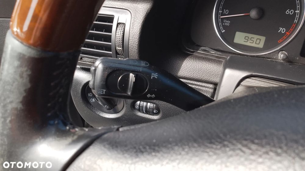 Volkswagen Passat 2.0 Exclusive - 16